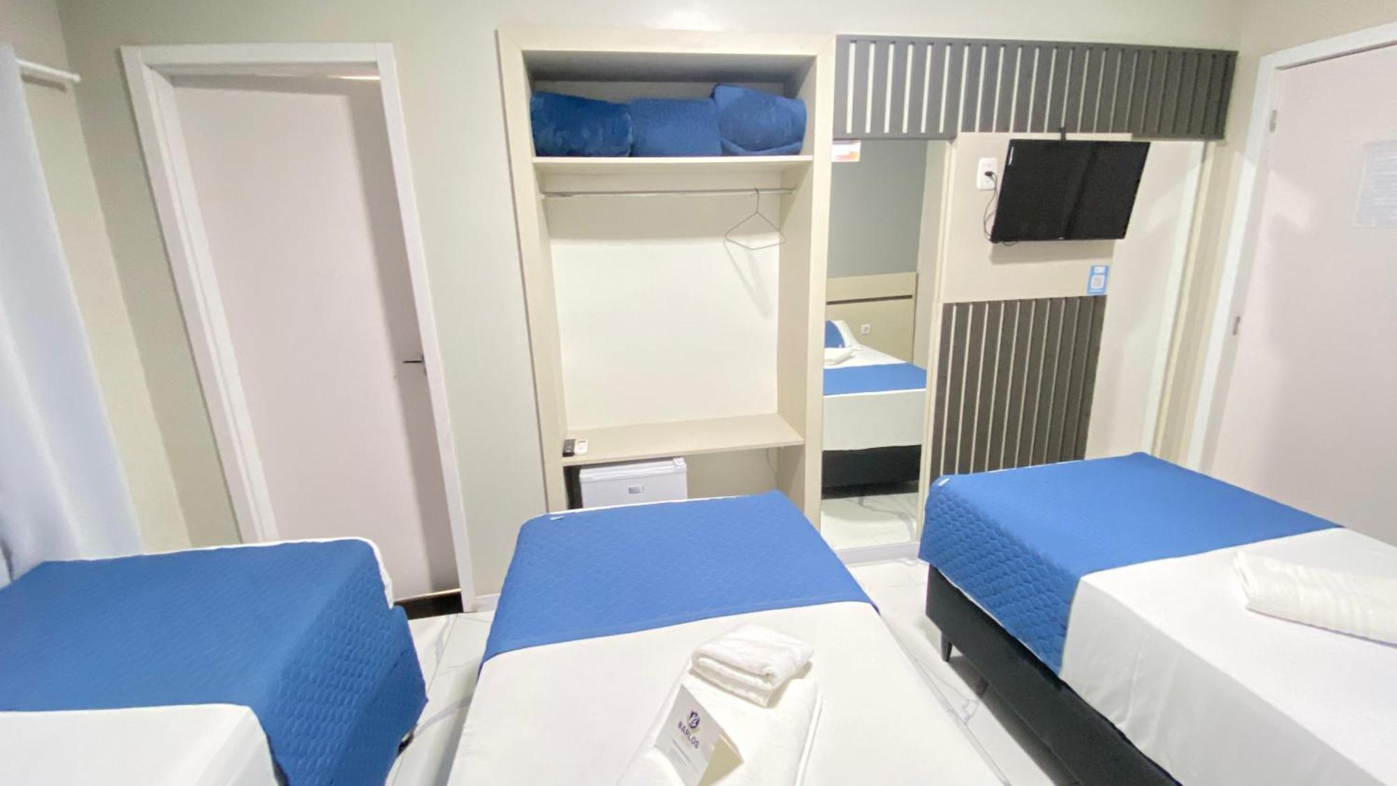 Hotel Barlos Aduana